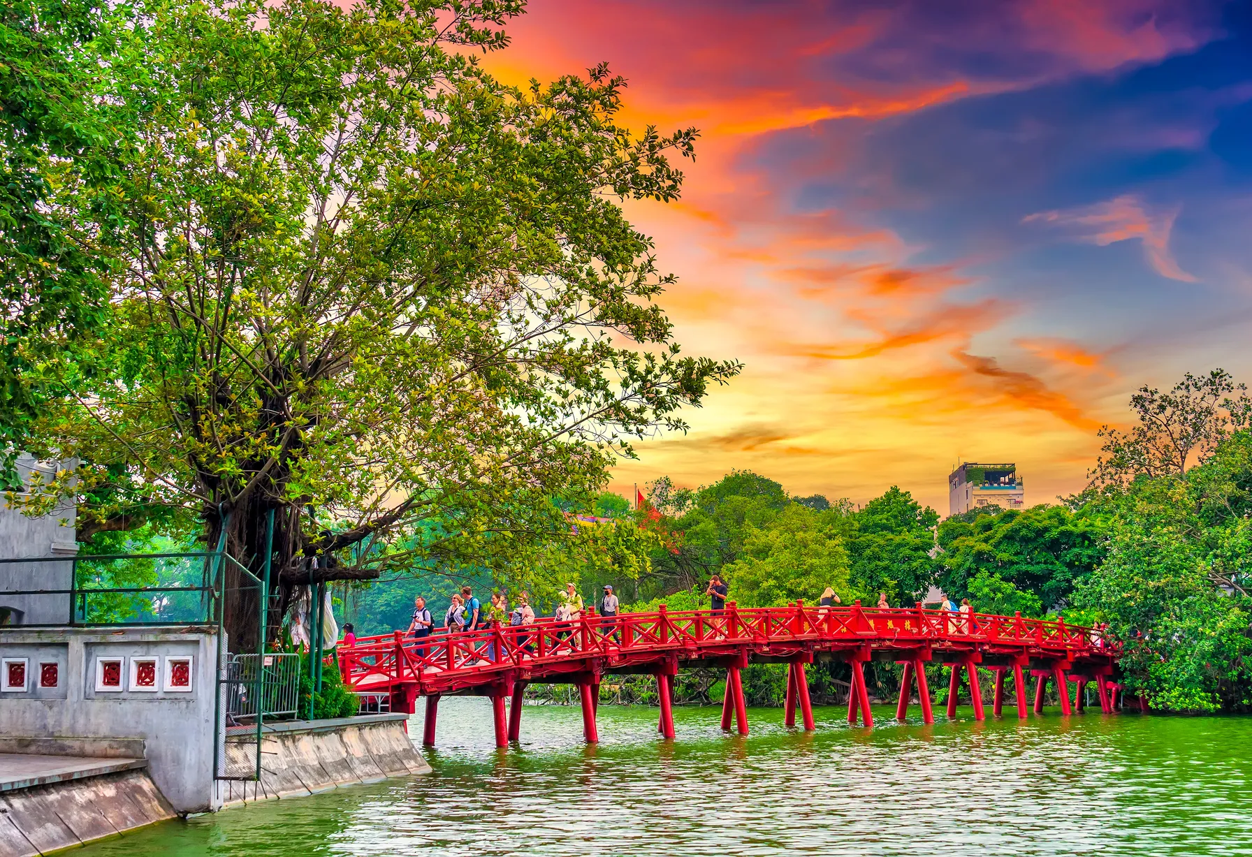 Image Hanoi in October