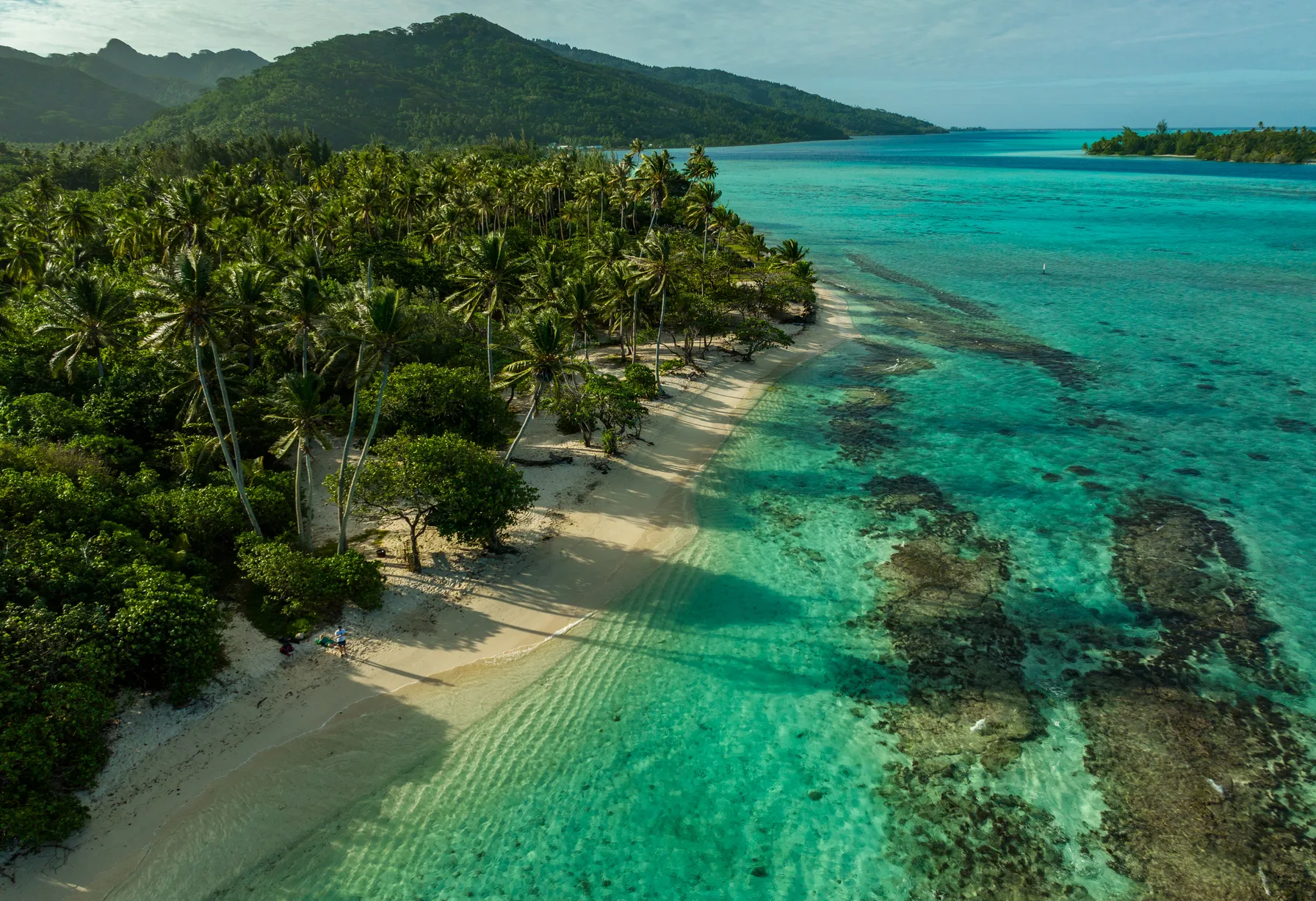 Image Surfing in Huahine