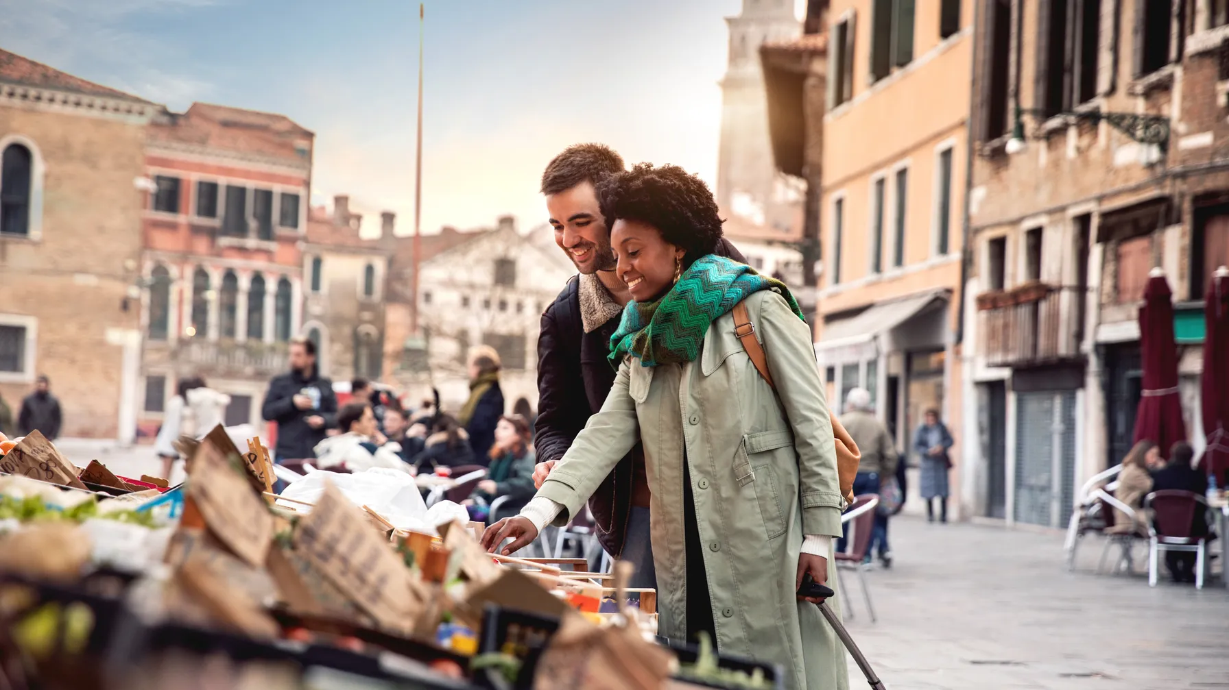 Quels sont les avantages du voyage sur mesure pour le voyageur ? article