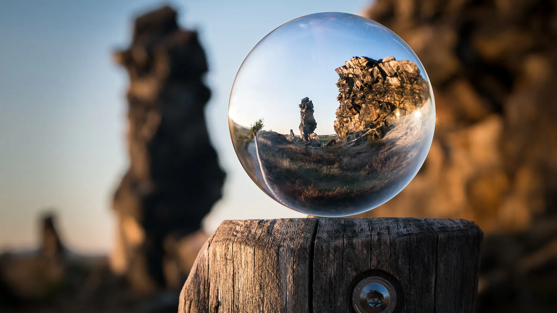 Homo Viator, travel as a philosophy of life. article