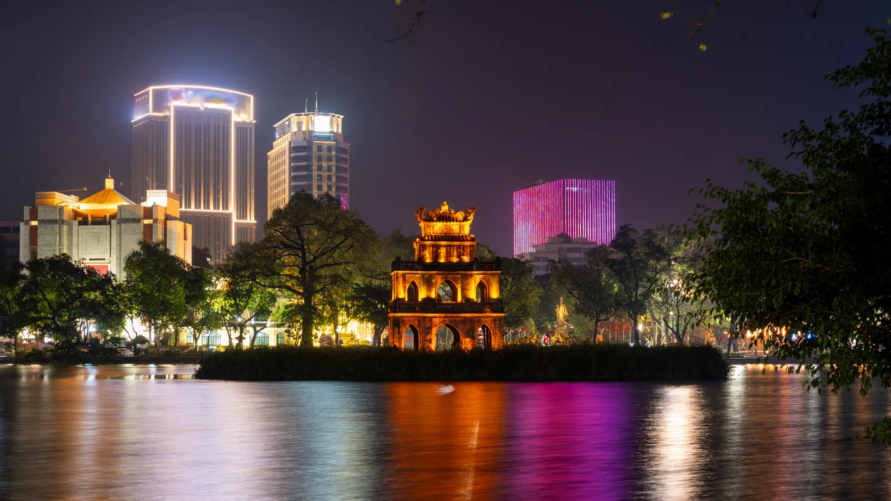Cần Thơ, Da Nang, Hanoï, Hô Chi Minh-Ville, Hoa Lu, Hội An, Hué