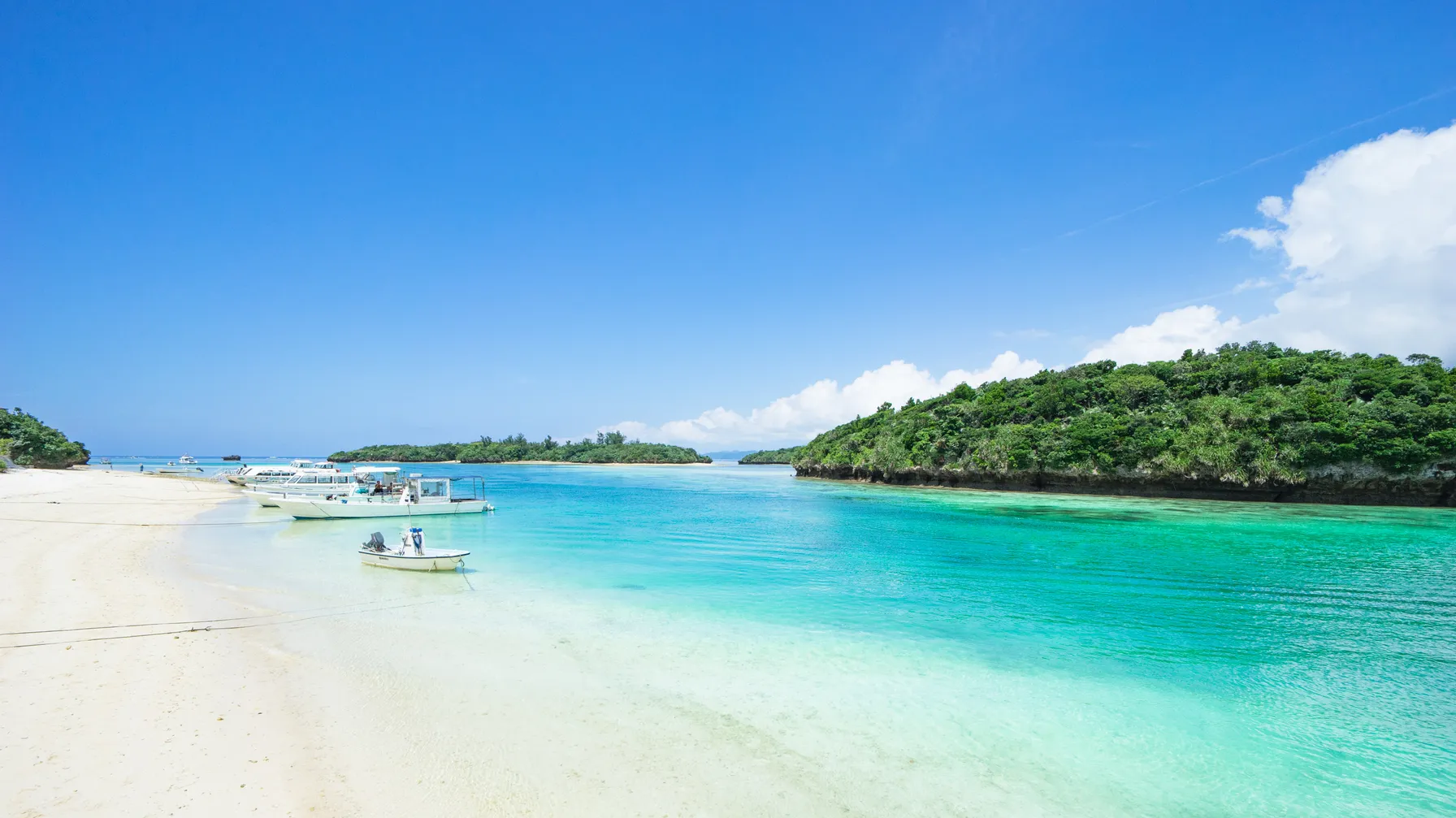 Beaches in Japan: your guide for unforgettable relaxation article