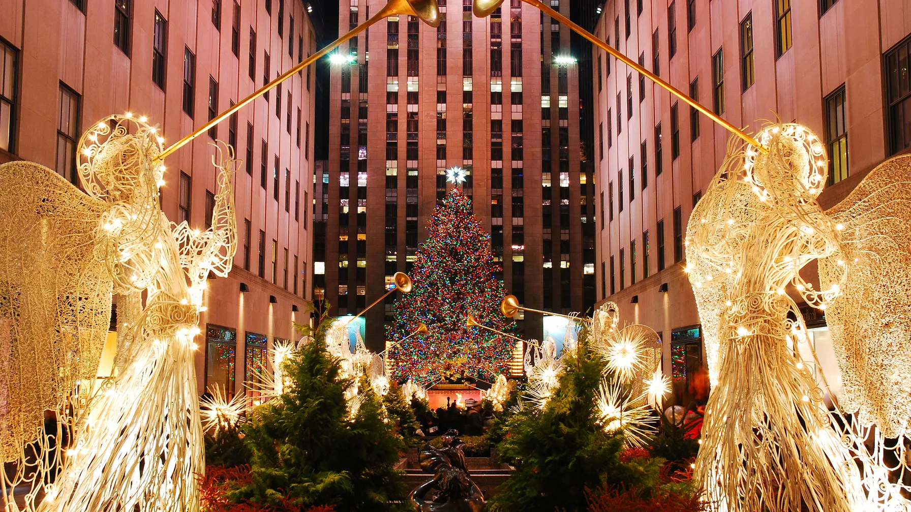 New York in December: the city in all its winter magic article