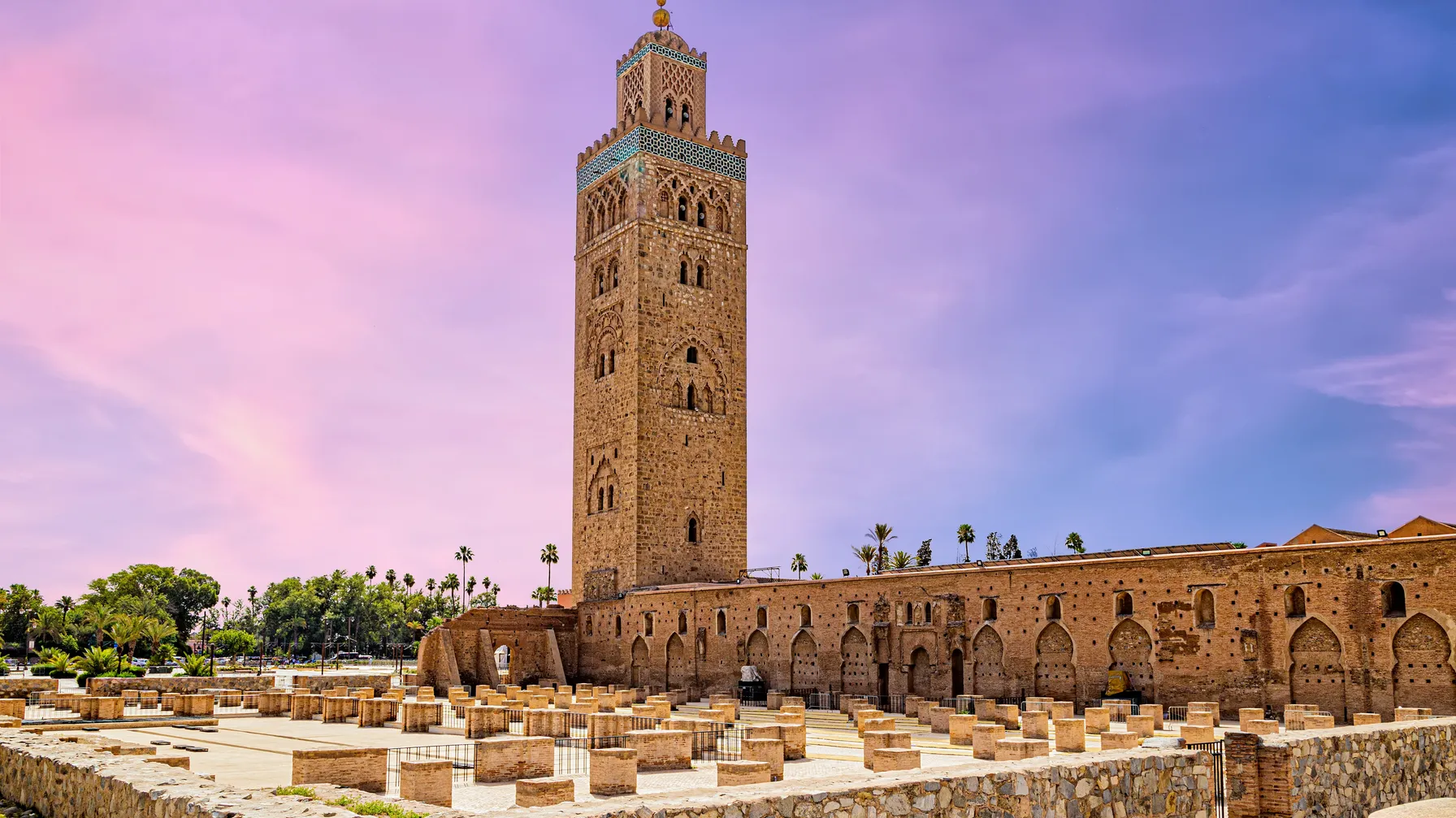 Marrakech en novembre : la ville rouge sous la lumière dorée d'automne article