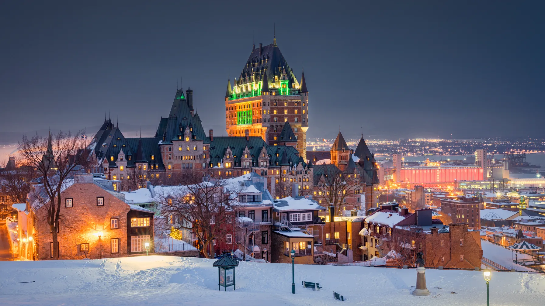 Québec en décembre : la magie de l'hiver au cœur de la ville article